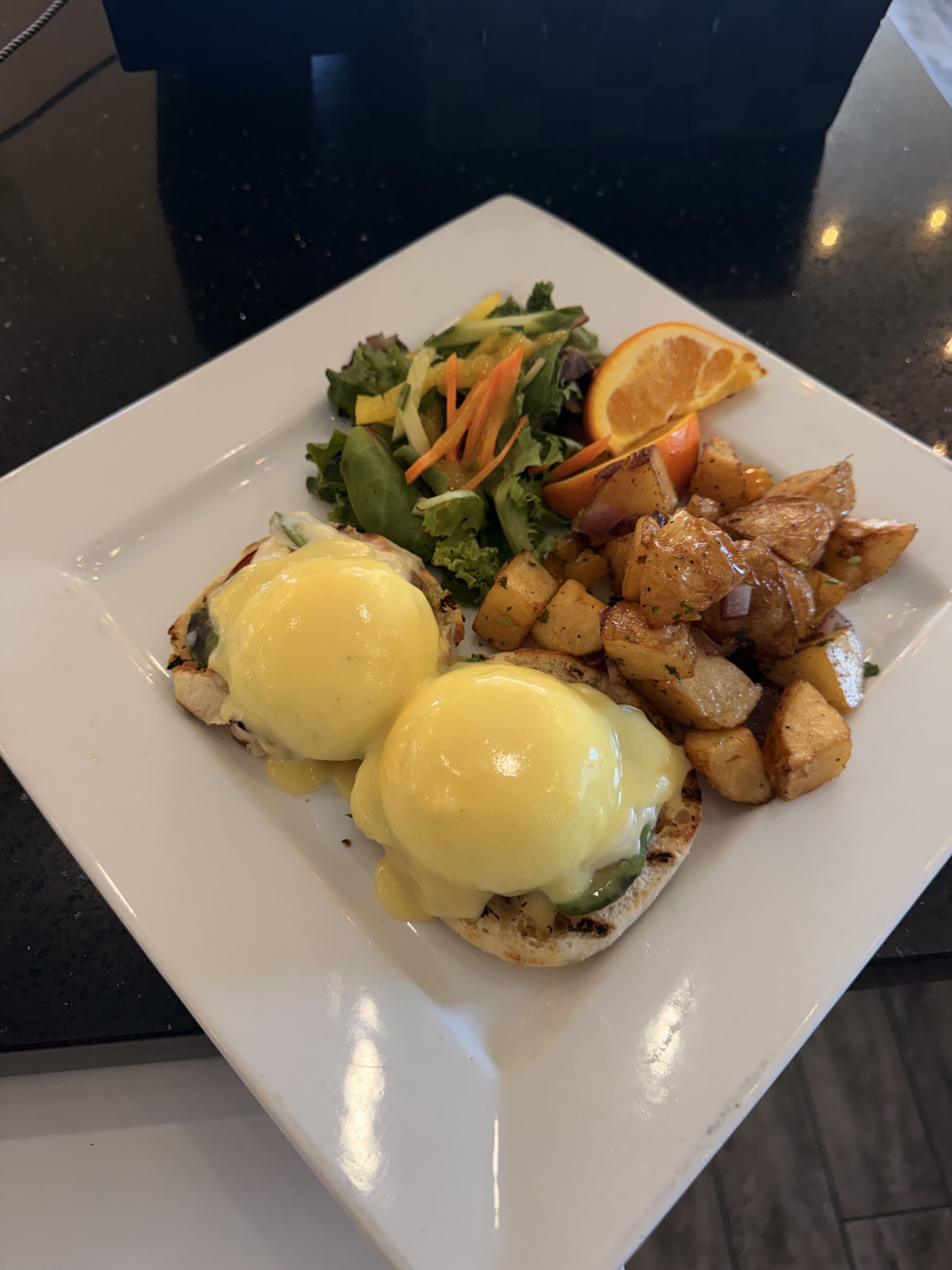 Benedict with hollandaise at Lighthouse 971